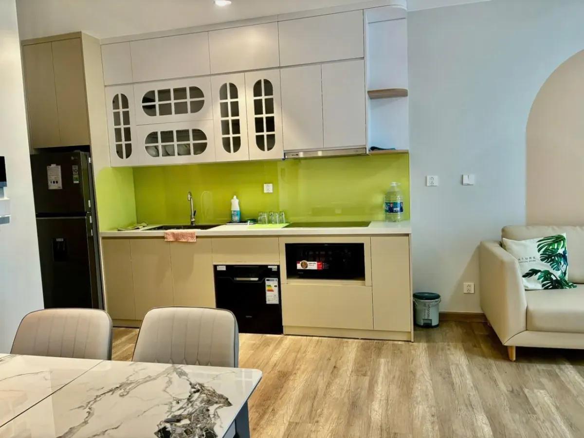 Fully furnished 2 bedroom apartment for rent at Landmark Ecopark with Red River view, 13.5 million VND/month