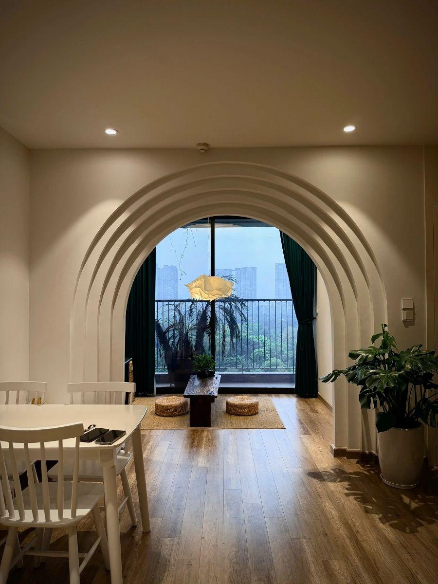 2 - bedroom apartment for rent at Landmark Ecopark with Swan Lake view, luxury European style, 12 million VND/month