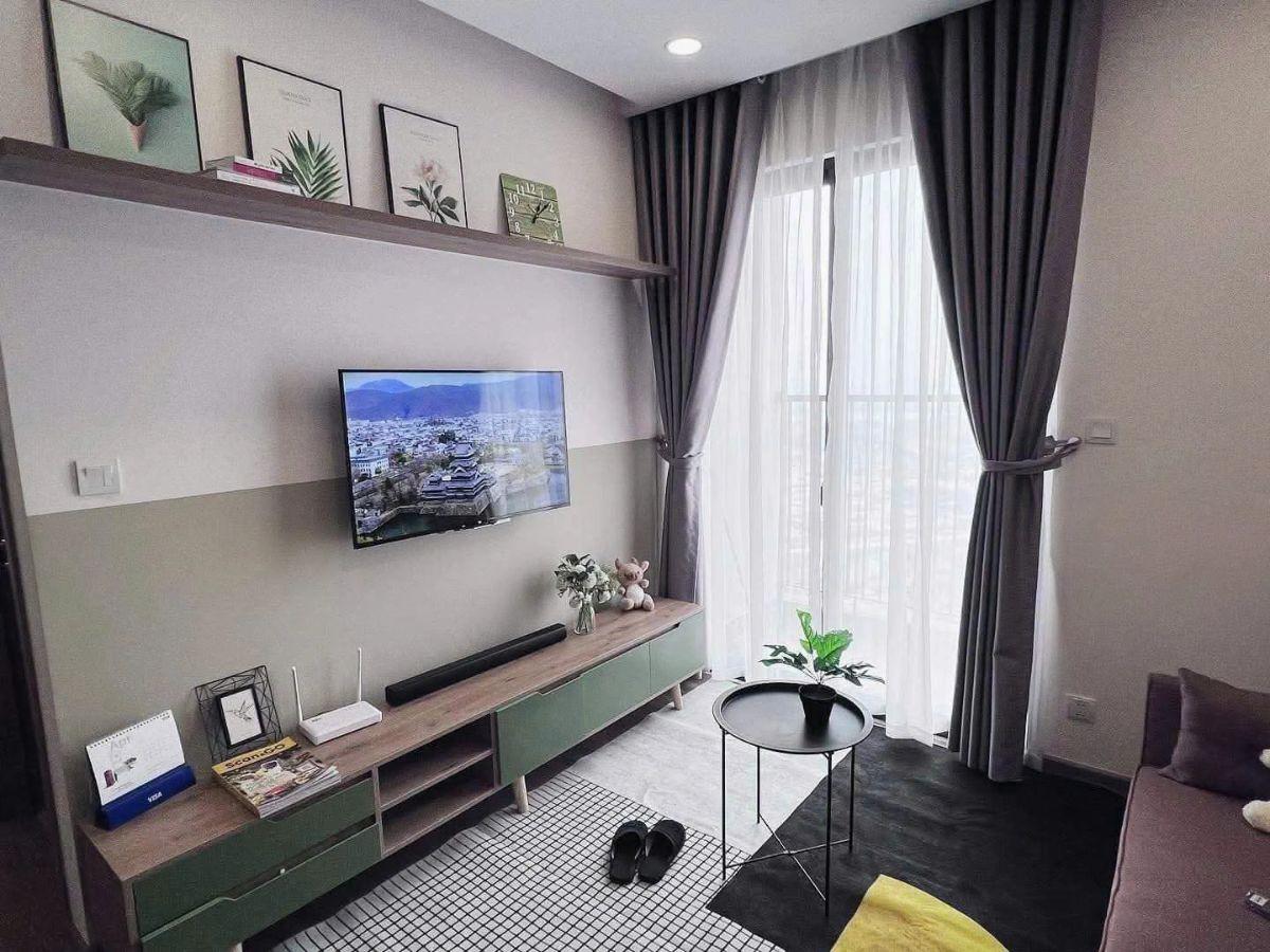 Sky Oasis Ecopark 2BR/1WC homestay for rent with Red River view