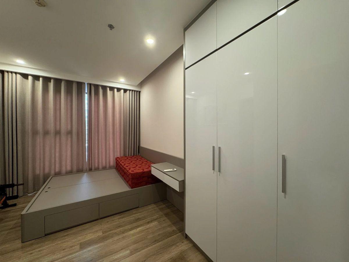 Gallery 4